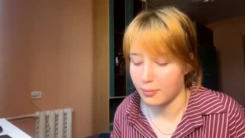 Evie online show from June 26, 2026, 1:04 pm