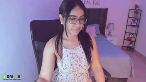 Maite online show from November 19, 2025, 4:56 am