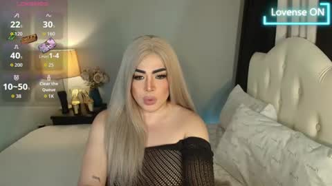 Snapshot of majestydannaxx chatting on July 15, 2026, 3:01 am majestydannaxx online show from July 15, 2026, 3:01 am
