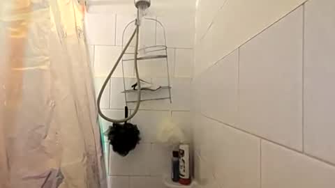 Snapshot of majestysfantasy69 chatting on September 20, 2025, 10:27 am majestysfantasy69 online show from September 20, 2025, 10:27 am