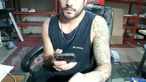 Snapshot of majictowait chatting on February 11, 2026, 9:36 am MACICTOWAIT online show from February 11, 2026, 9:36 am