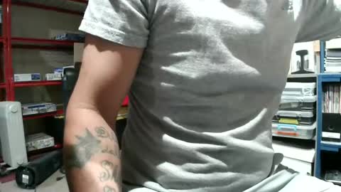 Snapshot of majictowait chatting on June 21, 2026, 11:13 am MACICTOWAIT online show from June 21, 2026, 11:13 am
