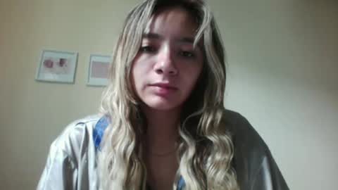majo_gomezz online show from February 17, 2026, 6:03 pm