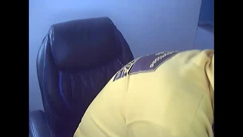 Snapshot of majorgunit chatting on March 10, 2025, 6:45 pm Chris online show from March 10, 2025, 6:45 pm