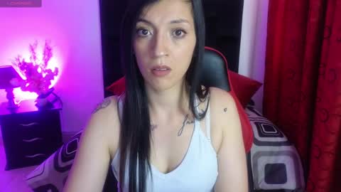 Celeste Bonet  online show from December 14, 2024, 1:05 pm