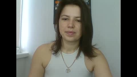 make_mesmile online show from March 25, 2026, 7:36 am