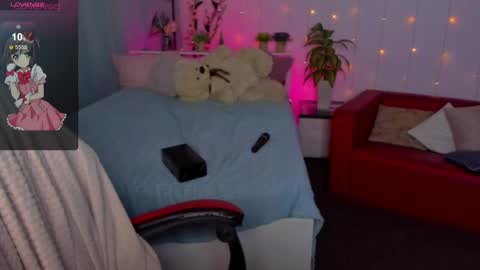 Makima online show from December 8, 2024, 7:32 pm