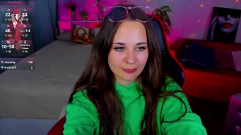 Makima online show from February 24, 2025, 7:52 pm