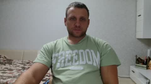 malchyshka online show from December 5, 2024, 1:28 pm