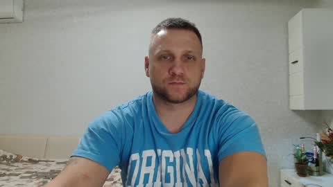 malchyshka online show from January 2, 2025, 1:51 pm