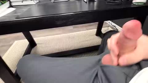 Snapshot of male_gr chatting on March 2, 2026, 3:19 pm male_gr online show from March 2, 2026, 3:19 pm