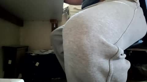 malenymph online show from February 12, 2025, 5:05 pm