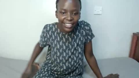 lati online show from October 27, 2025, 12:42 pm