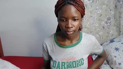 Snapshot of malia_latifa chatting on January 19, 2026, 12:20 pm lati online show from January 19, 2026, 12:20 pm