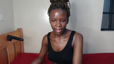 Snapshot of malia_latifa chatting on February 19, 2026, 12:06 am lati online show from February 19, 2026, 12:06 am