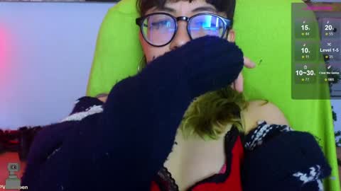 Snapshot of malicia_witch_ chatting on January 8, 2025, 2:57 am Mar Alicia Rosie v A L I C I A W I T C - Meg Cherie online show from January 8, 2025, 2:57 am