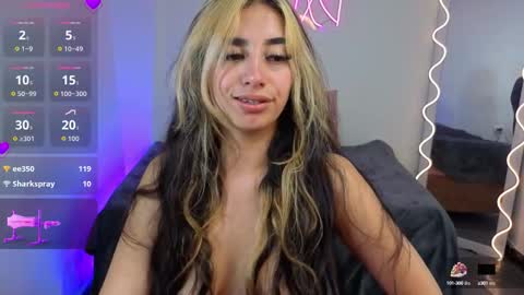 Malory  online show from September 30, 2025, 12:15 am