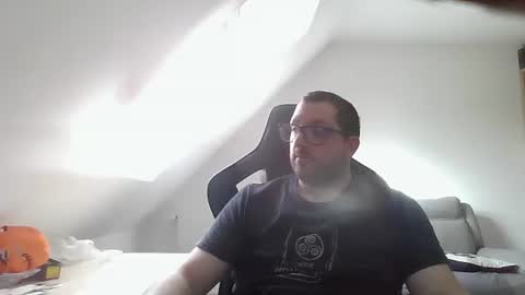 breton online show from January 6, 2025, 1:52 pm