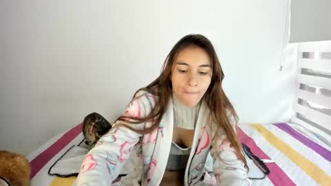 Snapshot of malucam_06 chatting on November 9, 2025, 8:51 pm instagram nueela online show from November 9, 2025, 8:51 pm