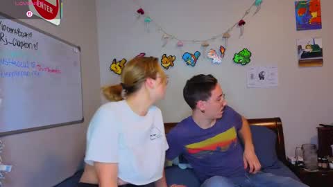 MamiCloudz online show from September 9, 2025, 3:06 am