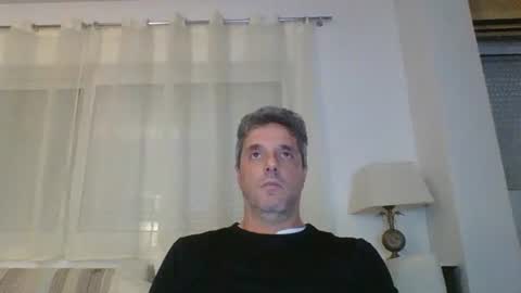 man211172 online show from November 16, 2025, 3:17 pm