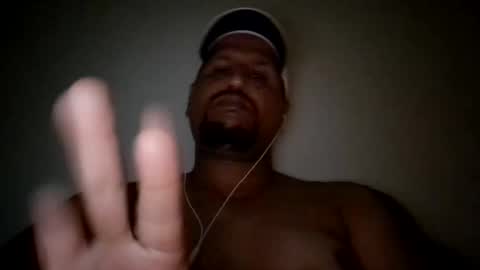 Snapshot of man_new chatting on February 7, 2025, 3:01 am Man new online show from February 7, 2025, 3:01 am