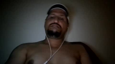 Snapshot of man_new chatting on February 16, 2025, 12:41 am Man new online show from February 16, 2025, 12:41 am