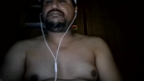 Snapshot of man_new chatting on October 27, 2025, 12:15 am Man new online show from October 27, 2025, 12:15 am