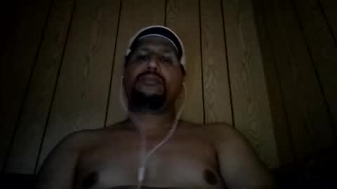 Snapshot of man_new chatting on October 31, 2025, 8:37 am Man new online show from October 31, 2025, 8:37 am