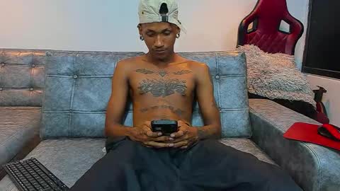 man_san11 online show from March 26, 2026, 4:23 pm
