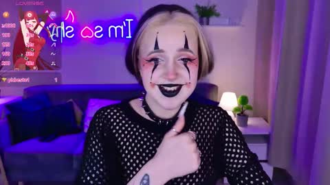 Luna online show from December 21, 2025, 9:22 pm