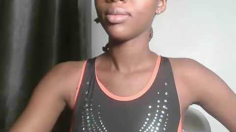 Snapshot of mandymia chatting on December 16, 2025, 4:06 am mandymia online show from December 16, 2025, 4:06 am