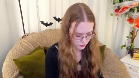 Snapshot of mandymilson chatting on October 25, 2025, 2:46 pm Mandy online show from October 25, 2025, 2:46 pm