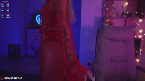 Snapshot of manifreyja chatting on January 19, 2025, 9:23 pm Amelie online show from January 19, 2025, 9:23 pm