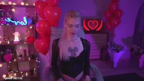 Snapshot of manifreyja chatting on February 15, 2025, 9:15 pm Amelie online show from February 15, 2025, 9:15 pm