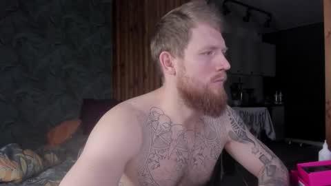 Snapshot of manjerk_on_cb chatting on October 15, 2025, 3:23 pm Arthur online show from October 15, 2025, 3:23 pm