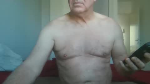 manngrossbite online show from April 7, 2026, 8:48 am