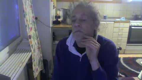 Snapshot of mano33r chatting on December 2, 2025, 7:36 am mano33r online show from December 2, 2025, 7:36 am