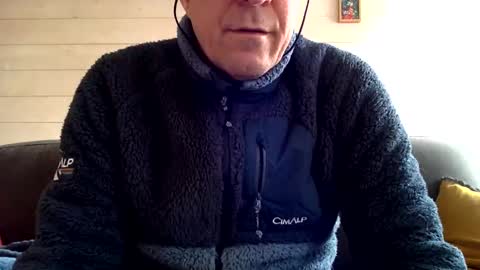 Snapshot of manpower2012 chatting on December 17, 2024, 11:06 am Manpo online show from December 17, 2024, 11:06 am