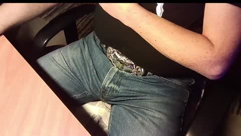 Snapshot of manswed chatting on December 10, 2024, 4:06 pm manswed online show from December 10, 2024, 4:06 pm