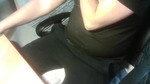 Snapshot of manswed chatting on October 27, 2025, 11:25 am manswed online show from October 27, 2025, 11:25 am