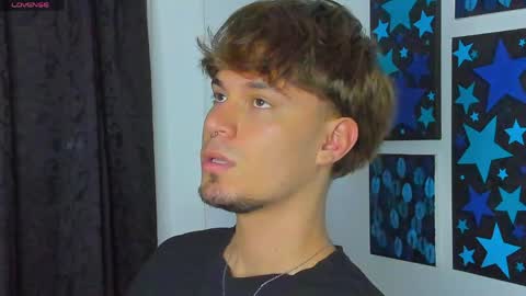  independent model online show from April 14, 2026, 3:12 am