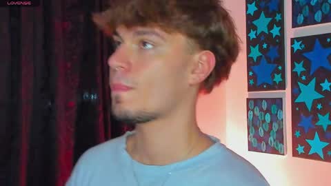  independent model online show from April 17, 2026, 3:09 am