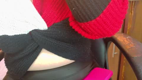 Snapshot of manu_gonza chatting on November 6, 2025, 10:49 am MANU online show from November 6, 2025, 10:49 am