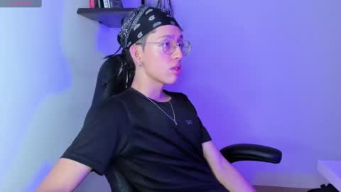 Snapshot of manu_vera8 chatting on March 9, 2025, 7:26 pm Manuel online show from March 9, 2025, 7:26 pm