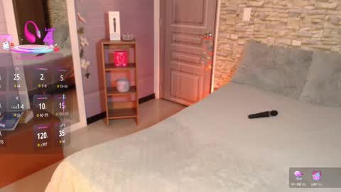 Snapshot of manue_bela chatting on September 15, 2025, 11:21 am Angela online show from September 15, 2025, 11:21 am