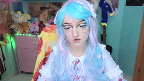 Manuela online show from November 22, 2025, 4:44 am