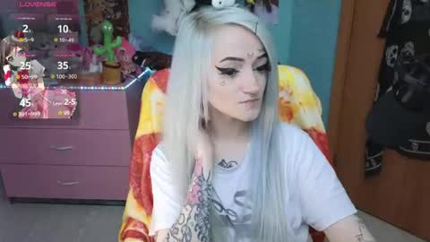 Manuela online show from April 22, 2026, 9:16 pm