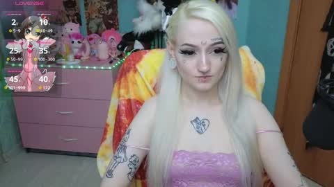 Manuela online show from May 18, 2026, 8:47 pm