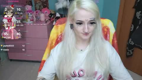 Manuela online show from May 21, 2026, 9:11 pm